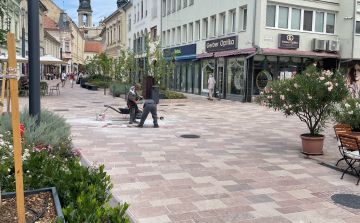 Javítják a burkolatot a Kossuth utcán