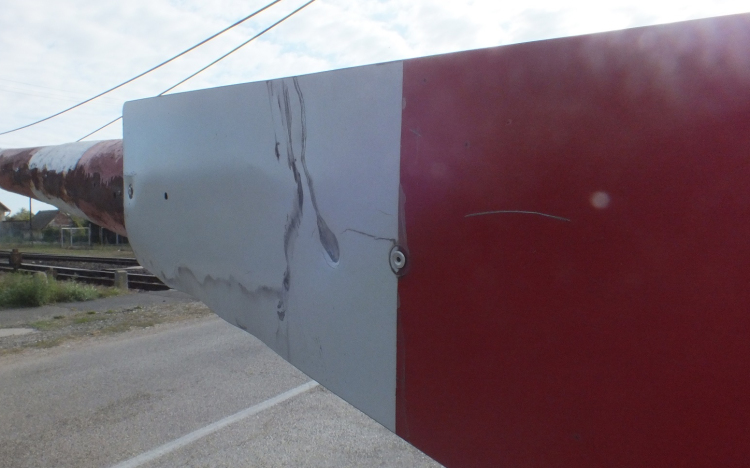 Sorompónak ütközött a nő, eljárás indult ellene