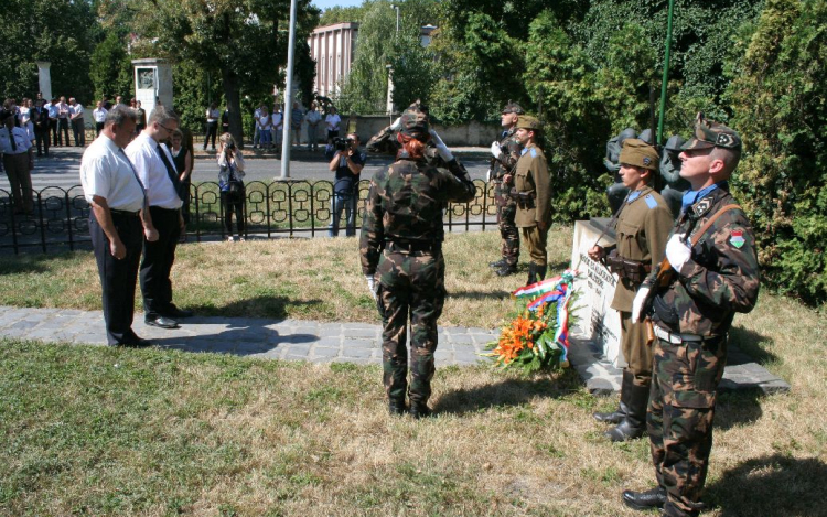 A hősökre emlékeztek