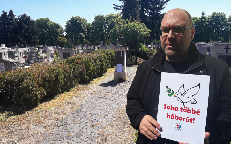 »Ember vigyázz, figyeld meg jól világod: ez volt a múlt, emez a vad jelen…«