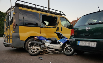 Újabb baleset Pápán, motoros és teherautó ütközött