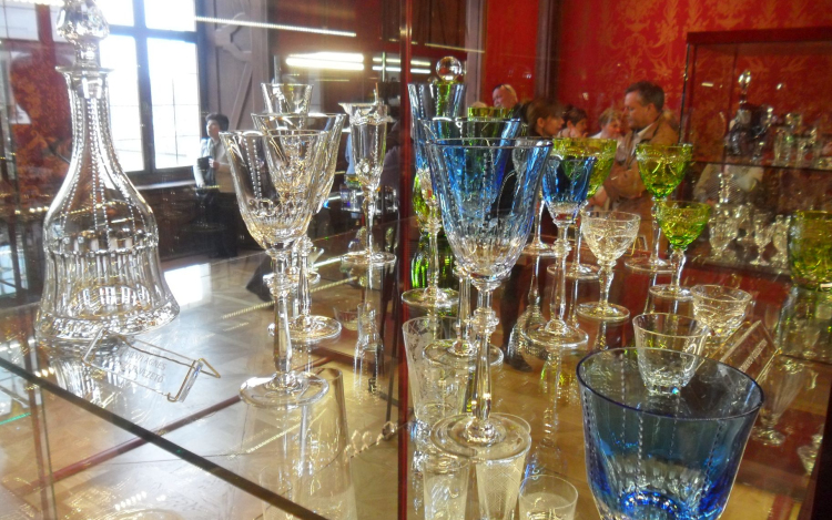 Ragyogó kiállítás nyílt a pápai Esterházy-kastélyban