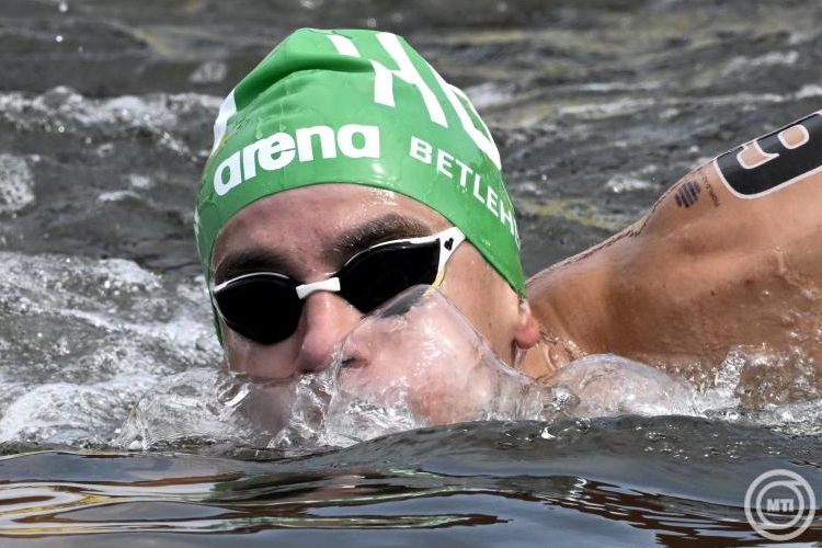 Vizes vb - Betlehem Dávid ezüstérmes a nyíltvízi úszók kieséses sprintversenyében
