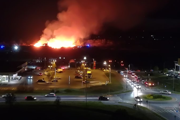 Négyszáz négyzetméternyi terület ég Szombathelyen