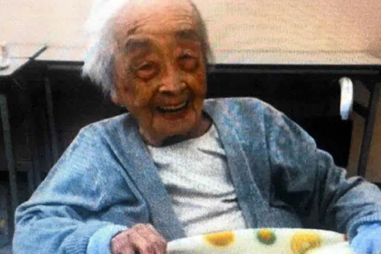 Meghalt 117 évesen a világ legidősebb embere 