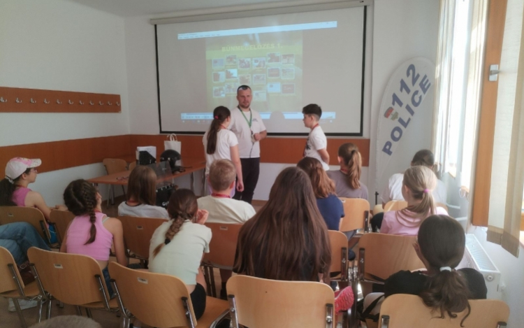 Kábítószer-ellenes Világnap Pápán 