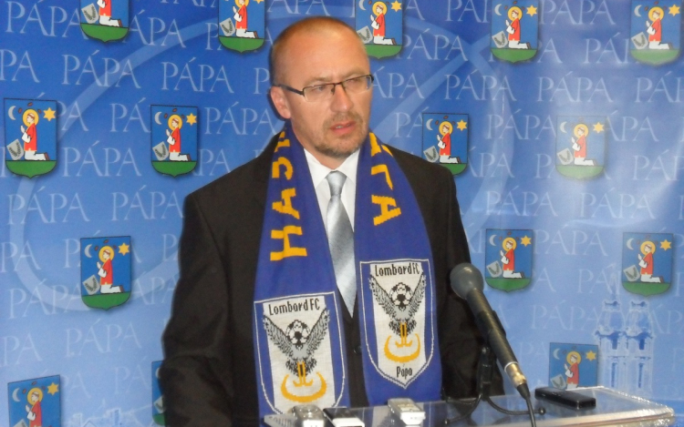 Lombard - A pápai önkormányzat megszünteti az együttműködést, jöhetnek a helyi fiatalok