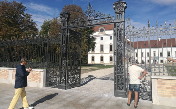 Világhírű opera kötődik Pápához