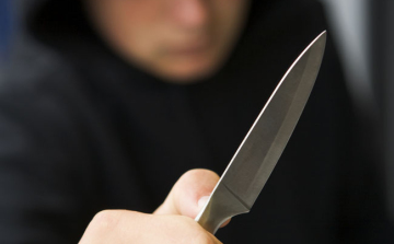 Megszurkálta ismerősét