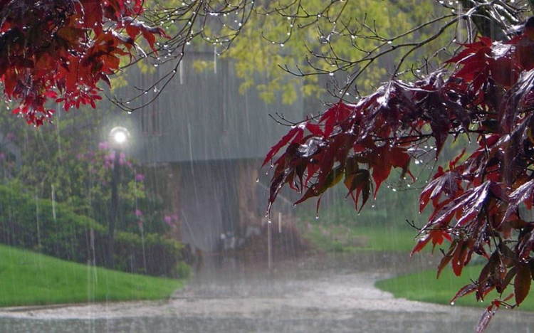 Hétfőn megérkezik az ősz