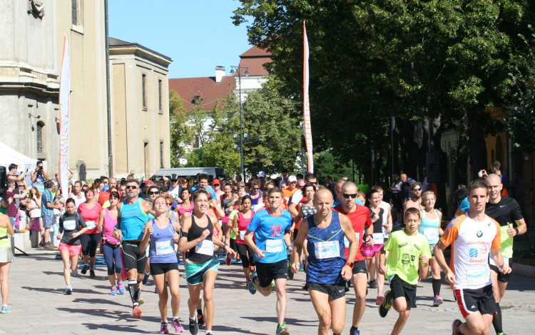 Nagy sikerű futóverseny Pápán