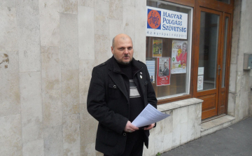 A Jobbik büntetőfeljelentéseket tesz korrupció-gyanús ügyekeben