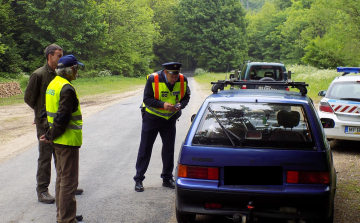 Erdészekkel, halőrökkel és polgárőrökkel együtt akciózott a rendőrség