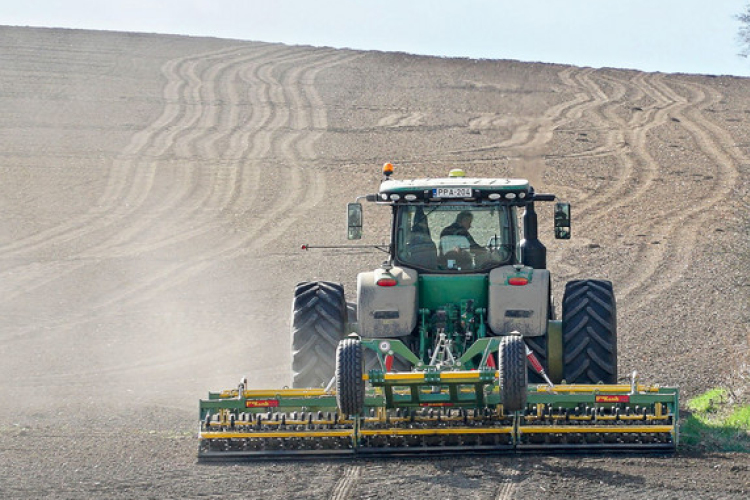 Földtörvény kijátszásával történő tulajdonszerzés miatt indított keresetet az ügyészség