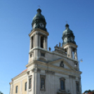 Felavatták a korsós lányt ábrázoló szobrot