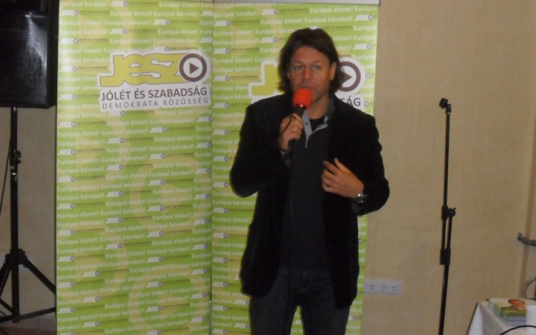 Hevesi Tamással hangolt a pápai JESZ