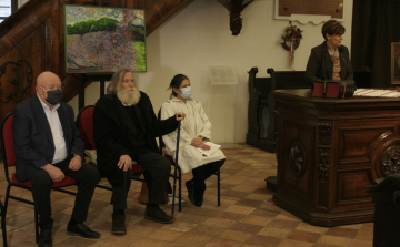 A fény felé - Megnyílt Katona György kiállítása a Pannonia Reformata Múzeumban