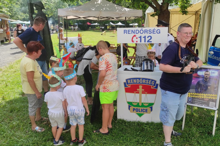 A pápai rendőrök is részt vettek az Erzsébetvárosi-Felsővárosi Napon