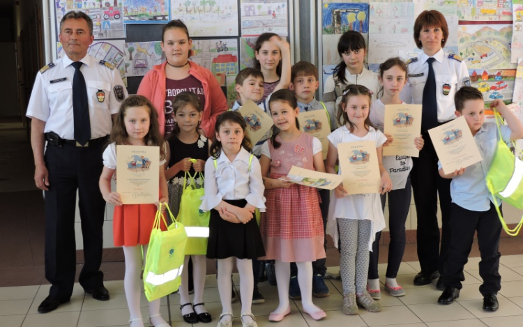 Rajzpályázat díjkiosztó Pápán