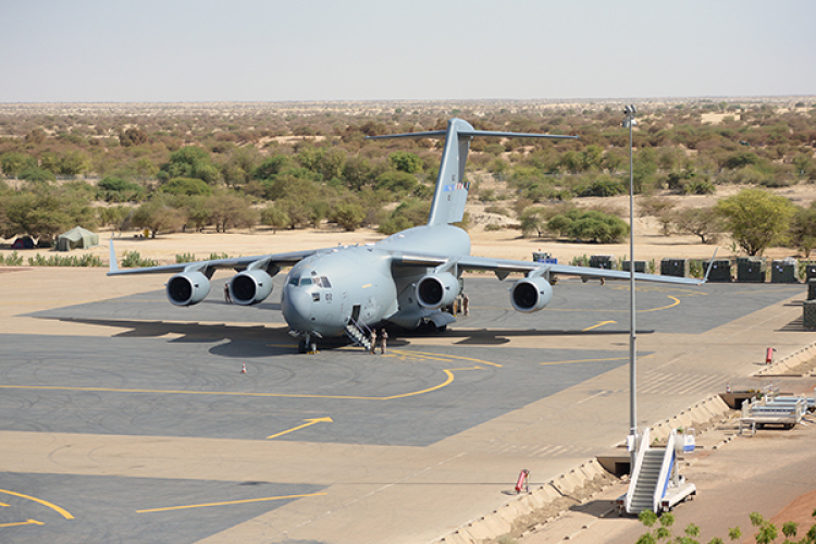 Madárral ütközött az egyik pápai C-17-es