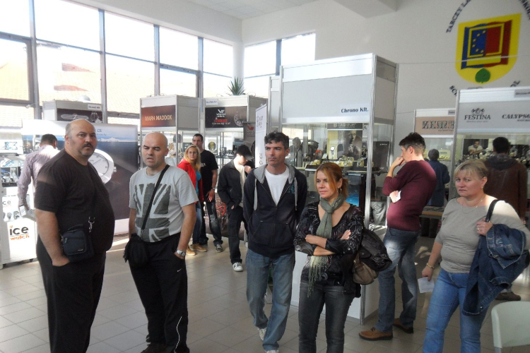 IX. Órakiállítás és börze - Pápa