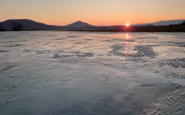 Sok helyen befagytak az állóvizek, ám nem biztonságos a jég - figyelmeztet a Katasztrófavédelem!