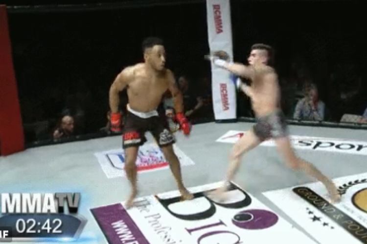 Táncolt a ringben, durva K.O. lett a vége