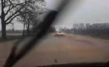 Villámárvíz alakult ki Adorjánháza környékén - Videó