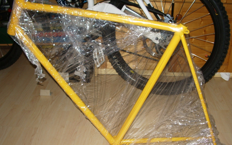 Átfestette a lopott kerékpárt