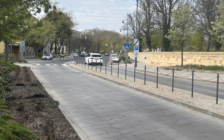 Közműjavítási munkálatok miatt megváltozik a forgalmi rend a Szent István úton