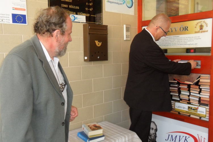 Mától non-stop visszavihetők a könyvek a városi könyvtárba