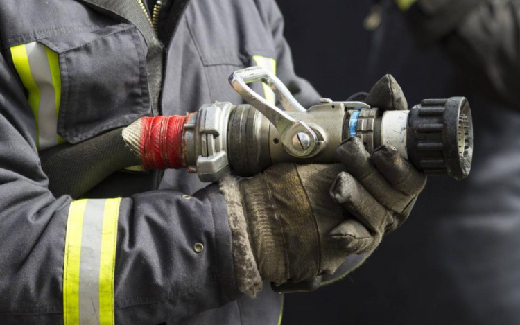 Kigyulladt egy rakodógép Takácsinál