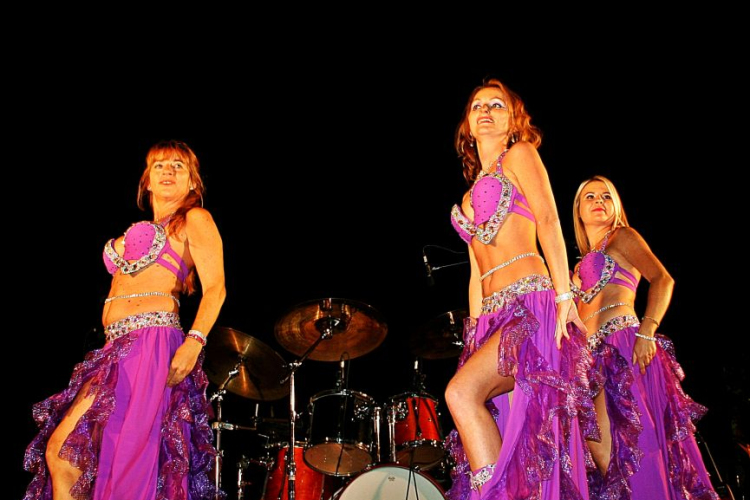 Fürdőztek az éjszakában