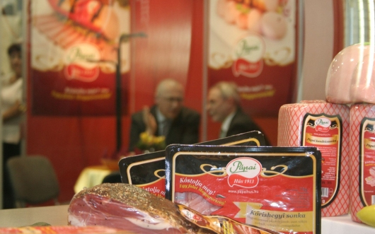 Kormánydöntés: Megmenthetik a Pápai Húst