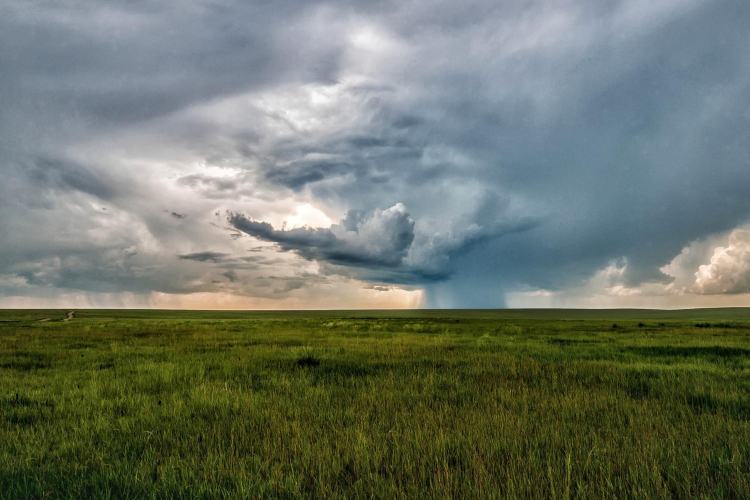 Változékonyra és csapadékosra fordul az idő a hétvégére
