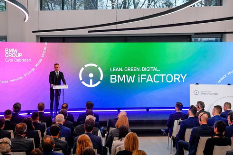 Szijjártó Péter: a BMW tovább növeli debreceni beruházását