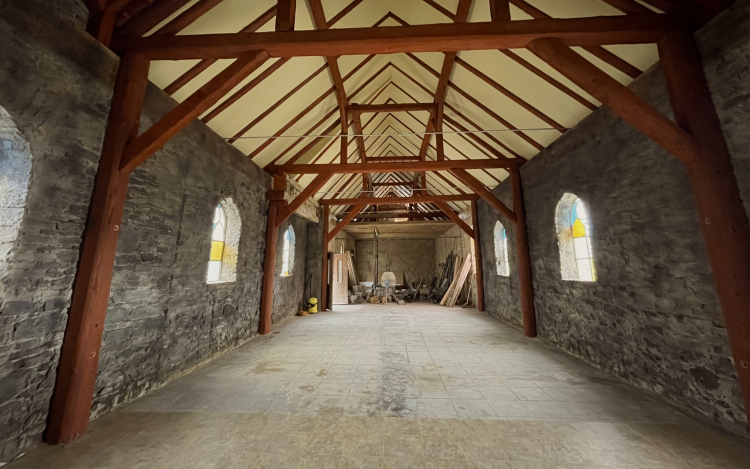 Átverték Varnus Xavért, csak ősszel tudja megnyitni a mezőlaki templomát