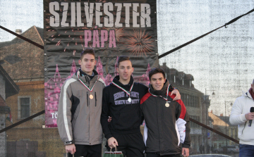 Ostormenet, futás, végül buli hajnalig