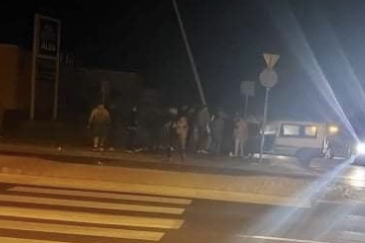 Villanyoszlopnak ütközött egy autó a Celli úton