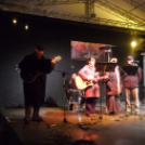 Négy gyertya ég a város adventi koszorúján