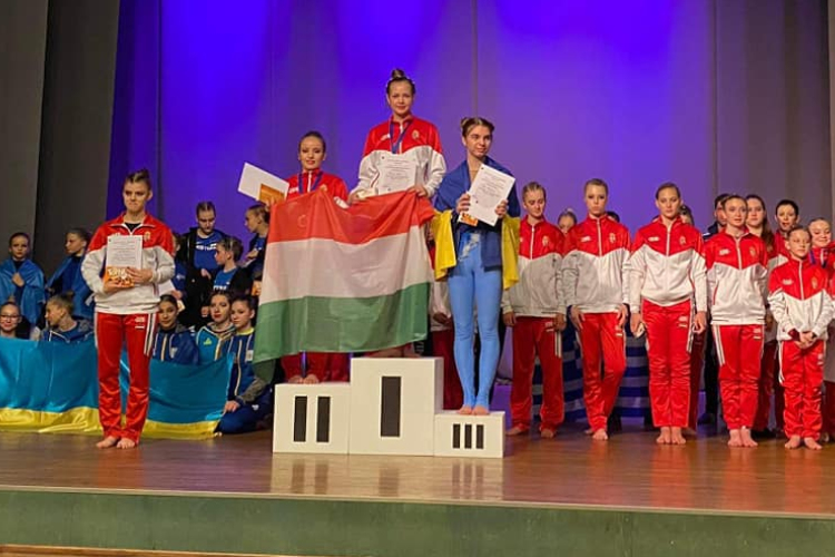 Pápai légtornászok Európa csúcsán