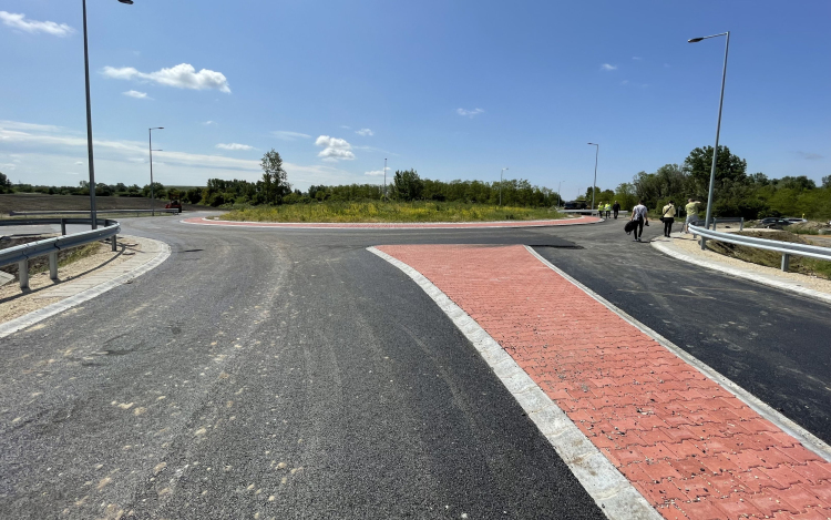 A kormány forrást biztosít a pápai keleti elkerülő út előkészítésére