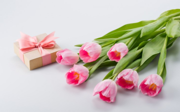 Nőnap előtt a pápai virág-, illatszer- és ajándékboltok számíthatnak NAV ellenőrzésre