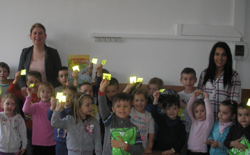 Zebraséta és kapitányság-látogatás óvodásoknak