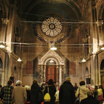 Purim a pápai Zsinagógában