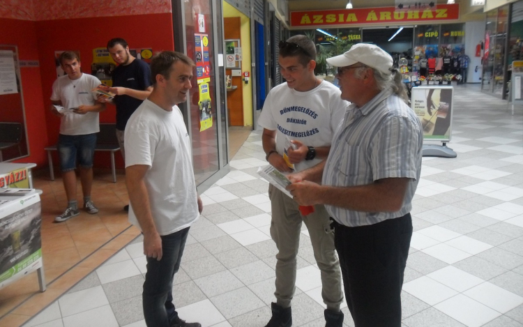 Már Pápán is házhoz megy a rendőrség