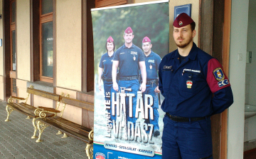 A Vasútállomáson is toboroztak