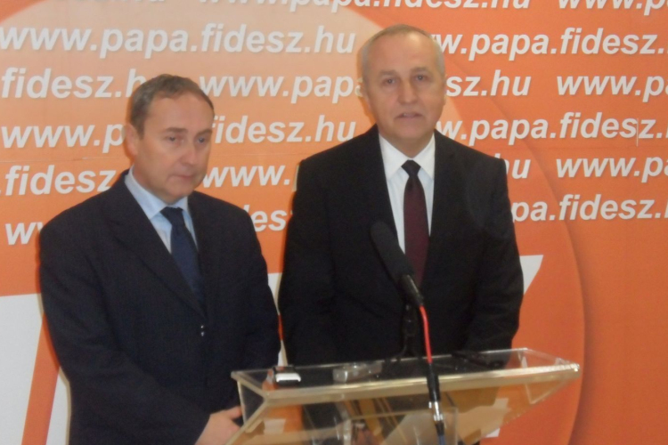 Pápa-Győr-Bp. autópályán - 15.000 Ft/év