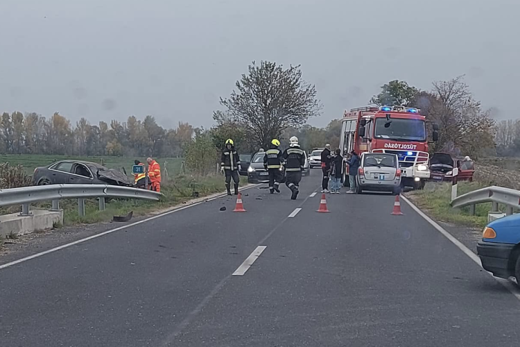 Két autó ütközött Pápa és Kéttornyúlak között - Teljes az útzár