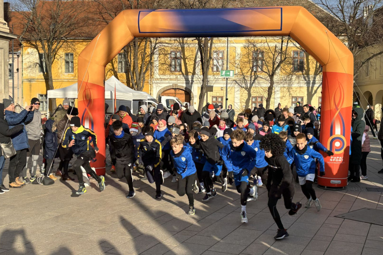 Ostorcsattogtatás és futóverseny az év utolsó napján